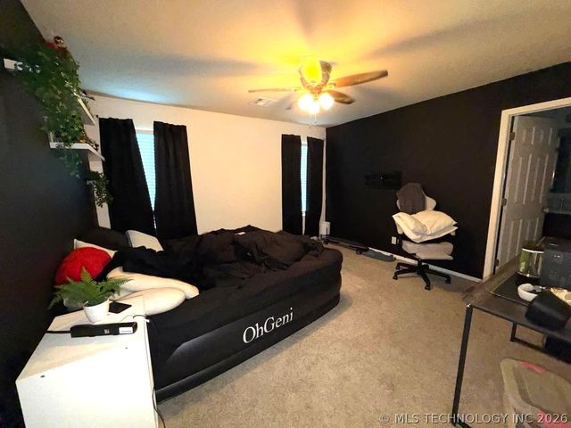 10147 E Larry Street, Claremore, OK 74017