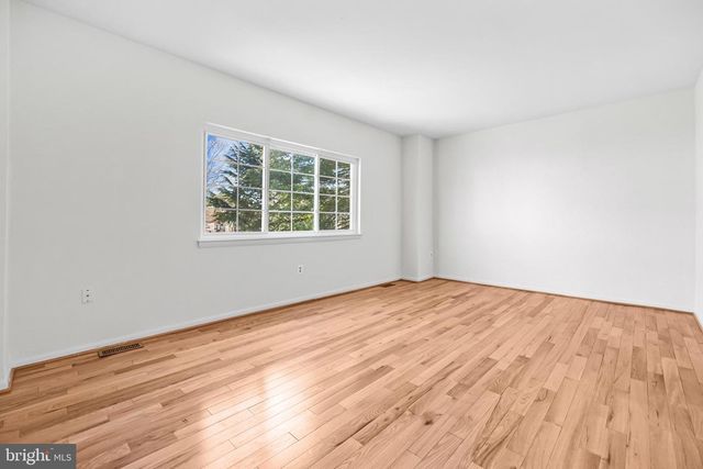 7410 RHONDDA DR, Lorton, VA 22079