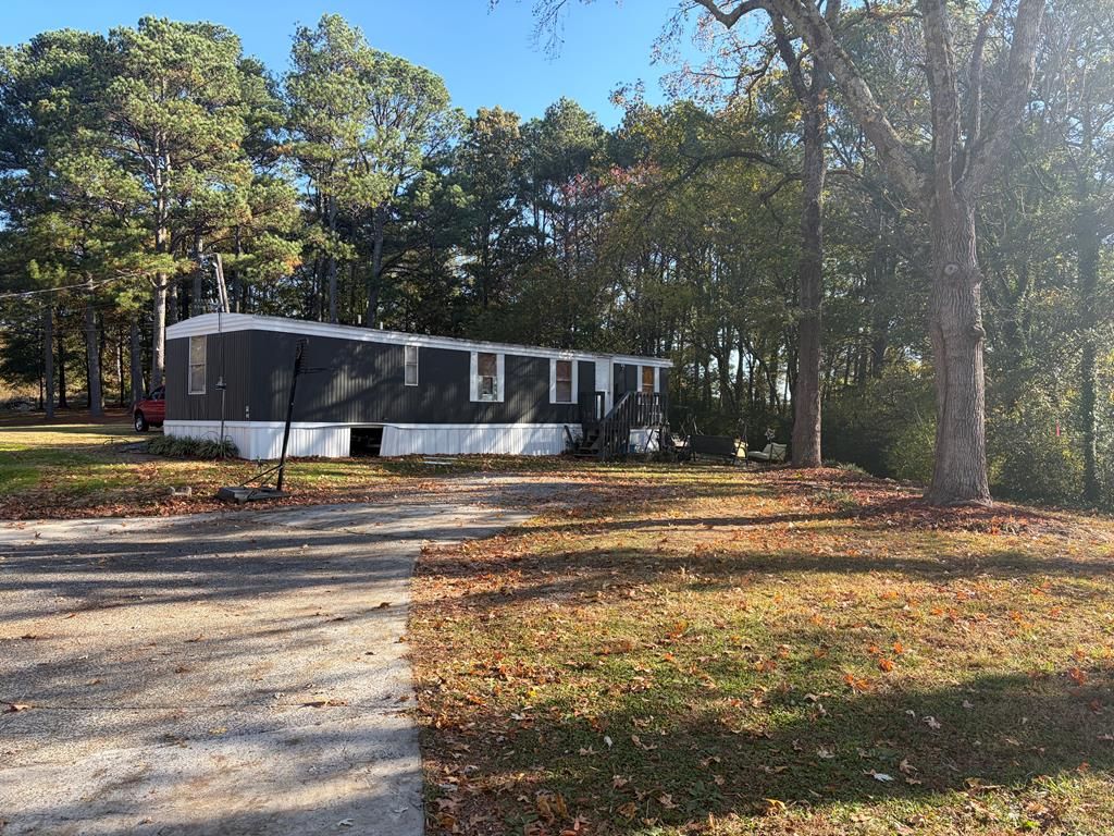 115& 134 Independence Way, Dalton, GA 30720