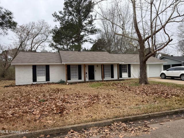 325 Valley Vista Drive, Jackson, MS 39211
