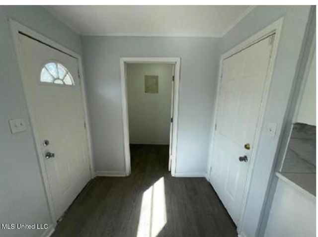 325 Valley Vista Drive, Jackson, MS 39211