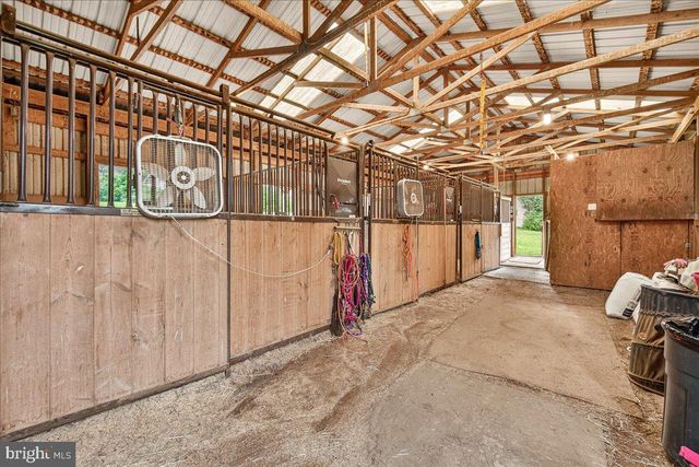 1752 ROHRERSVILLE RD, Knoxville, MD 21758