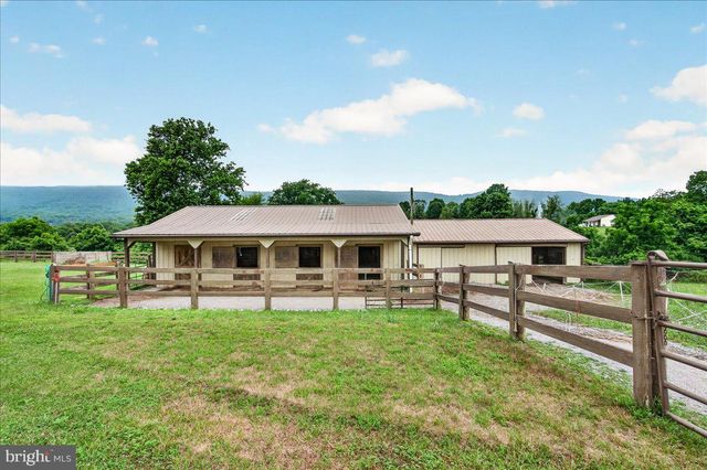 1752 ROHRERSVILLE RD, Knoxville, MD 21758