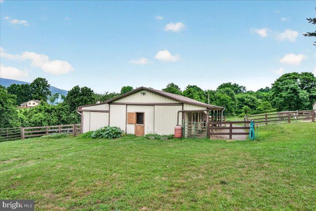 1752 ROHRERSVILLE RD, Knoxville, MD 21758