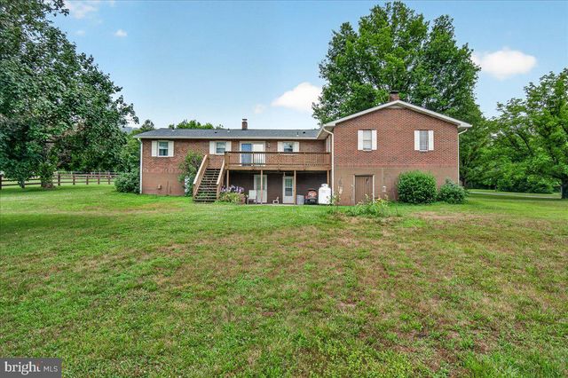 1752 ROHRERSVILLE RD, Knoxville, MD 21758
