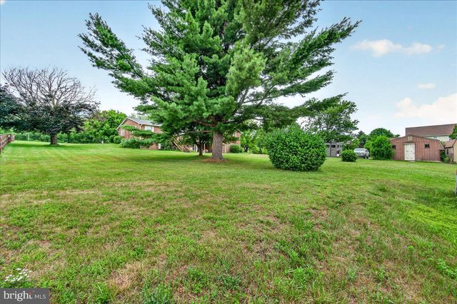 1752 ROHRERSVILLE RD, Knoxville, MD 21758