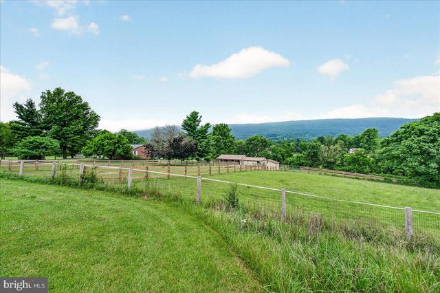 1752 ROHRERSVILLE RD, Knoxville, MD 21758