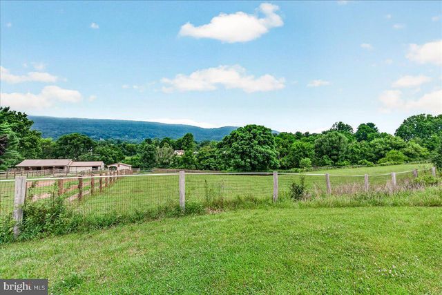 1752 ROHRERSVILLE RD, Knoxville, MD 21758