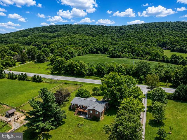 1752 ROHRERSVILLE RD, Knoxville, MD 21758