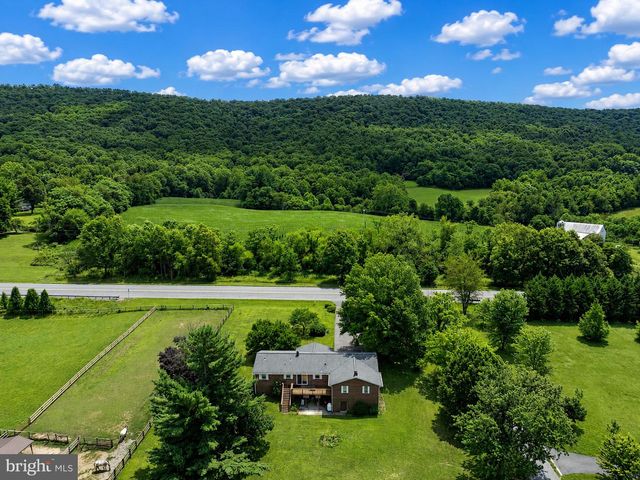 1752 ROHRERSVILLE RD, Knoxville, MD 21758