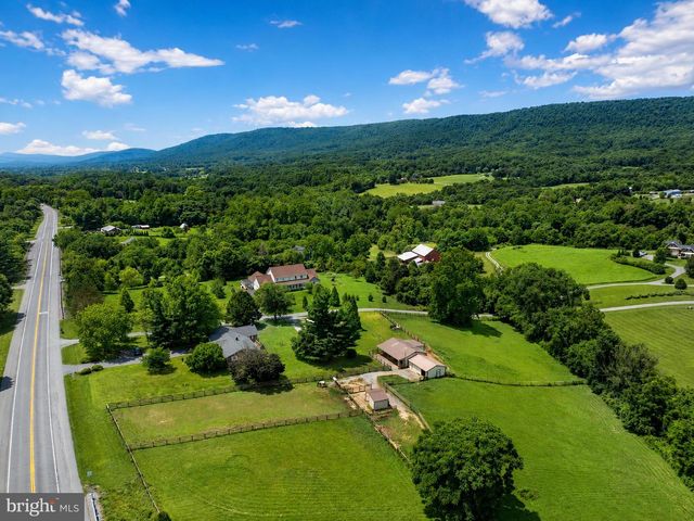 1752 ROHRERSVILLE RD, Knoxville, MD 21758