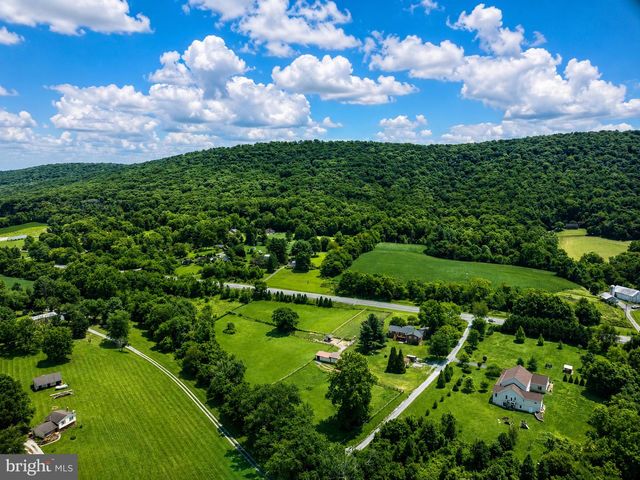 1752 ROHRERSVILLE RD, Knoxville, MD 21758
