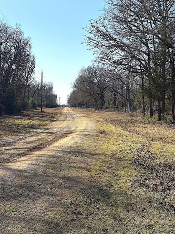 00000 Cr 102, Leona, TX 75850