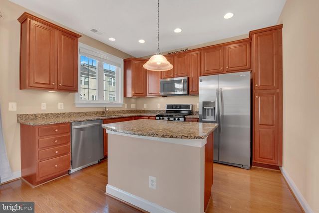 42726 TUNSTALL TER, Ashburn, VA 20147