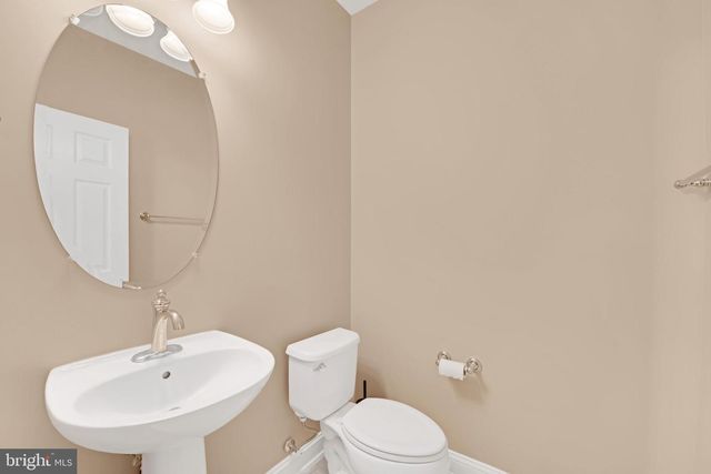 42726 TUNSTALL TER, Ashburn, VA 20147