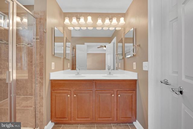 42726 TUNSTALL TER, Ashburn, VA 20147