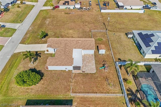 1715 NE 2nd AVE, Cape Coral, FL 33909