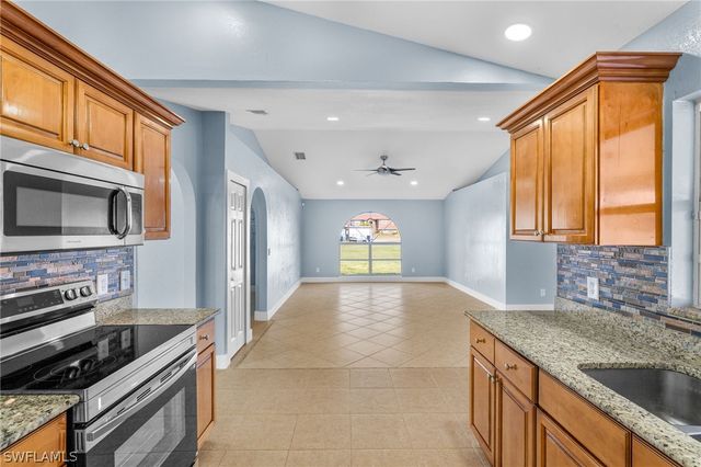 1715 NE 2nd AVE, Cape Coral, FL 33909