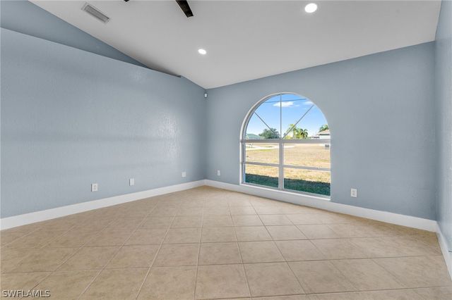 1715 NE 2nd AVE, Cape Coral, FL 33909