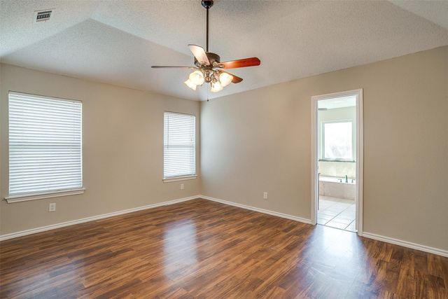 837 NW Park Meadow Lane, Burleson, TX 76028