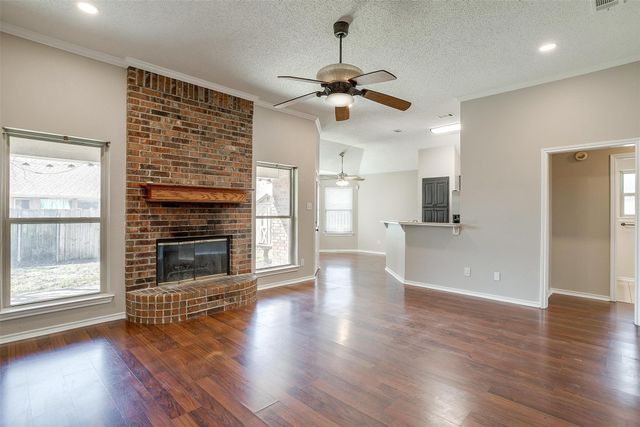 837 NW Park Meadow Lane, Burleson, TX 76028