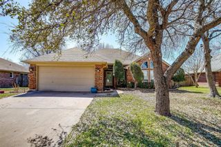 837 NW Park Meadow Lane, Burleson, TX 76028