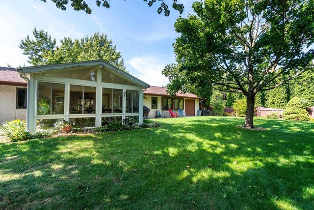 1025 Chapin Lane, Stoughton, WI 53589