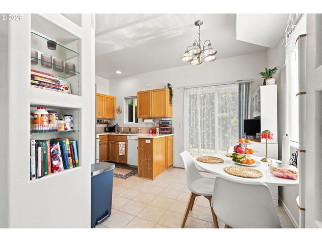 5264 Ne 121ST Ave W245, Vancouver, WA 98682