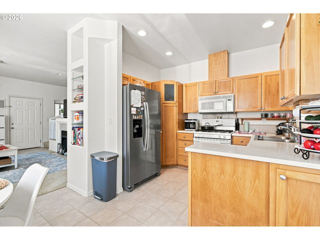 5264 Ne 121ST Ave W245, Vancouver, WA 98682