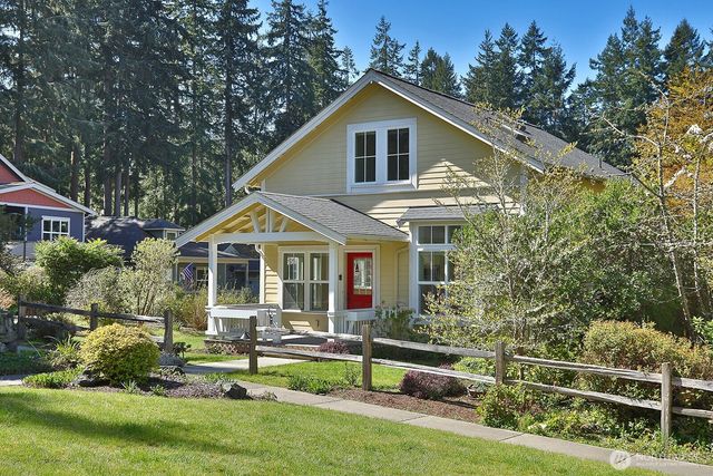 1074 Village Loop, Langley, WA 98260