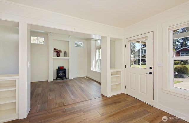 1074 Village Loop, Langley, WA 98260