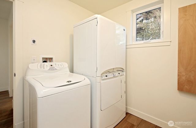 1074 Village Loop, Langley, WA 98260