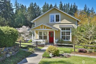 1074 Village Loop, Langley, WA 98260