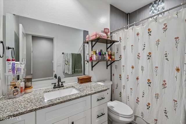 4931 S 11TH Place, Phoenix, AZ 85040