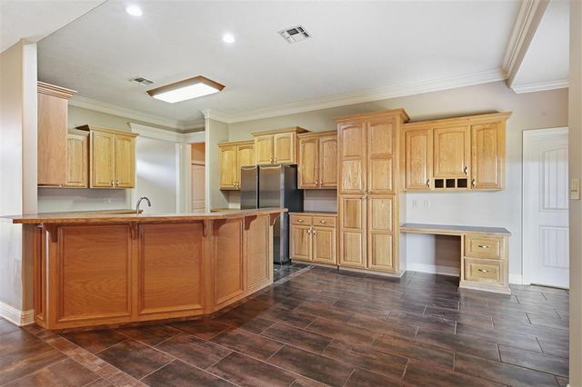 1054 S Kade Lane, Lake Charles, LA 70605