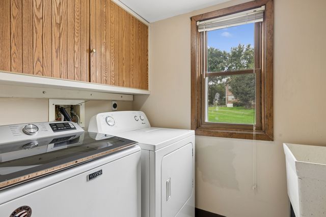 7239 Great Hill Road, Crystal Lake, IL 60012