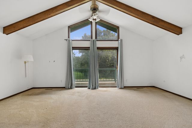 7239 Great Hill Road, Crystal Lake, IL 60012