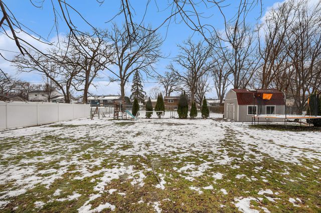 7404 W 86th Avenue, Crown Point, IN 46307