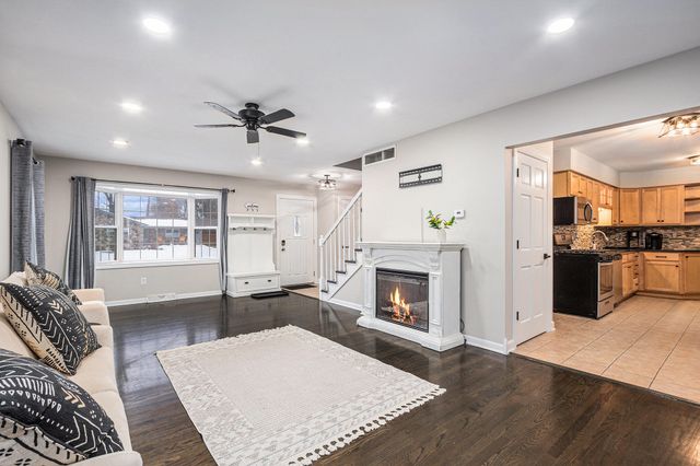 7404 W 86th Avenue, Crown Point, IN 46307