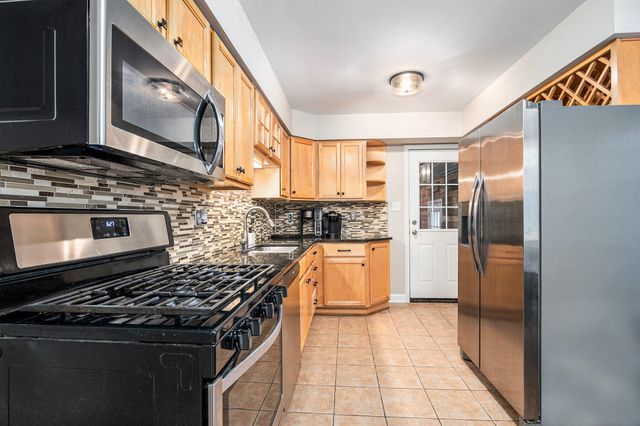 7404 W 86th Avenue, Crown Point, IN 46307