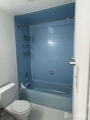 29 Wynwood Drive, South Brunswick, NJ 08852