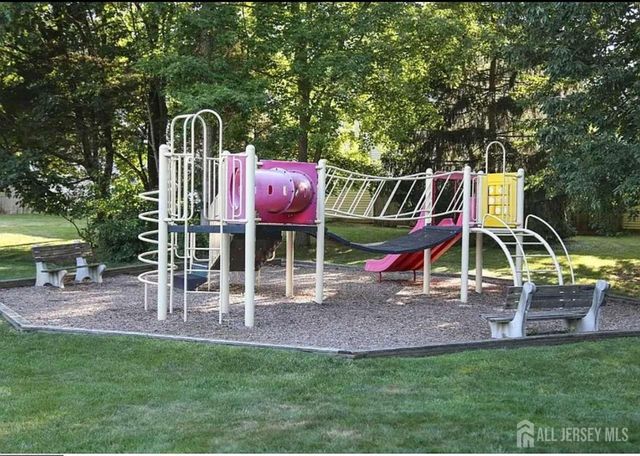 29 Wynwood Drive, South Brunswick, NJ 08852