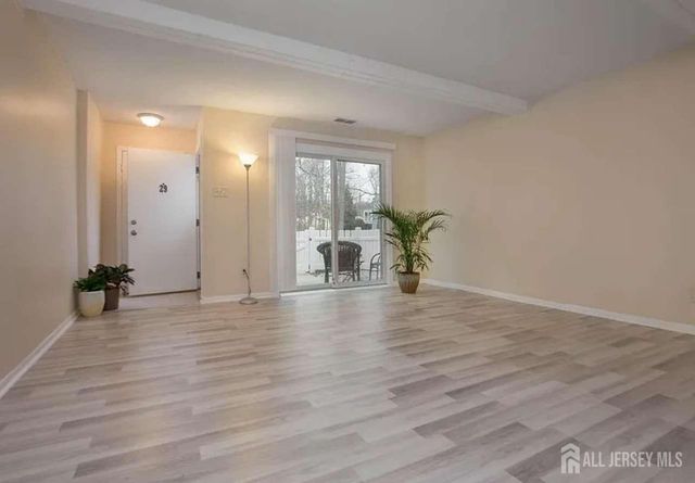 29 Wynwood Drive, South Brunswick, NJ 08852