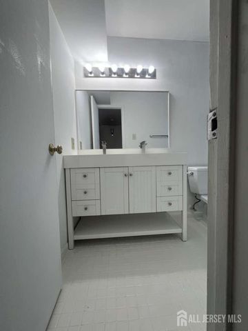 29 Wynwood Drive, South Brunswick, NJ 08852