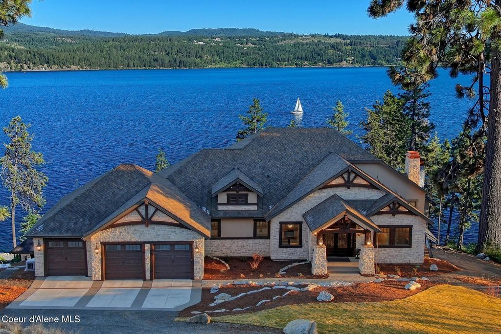 7432 S Newtons Way, Coeur D'alene, ID 83814