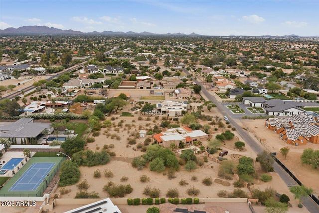 9969 E CHARTER OAK Road 5, Scottsdale, AZ 85260