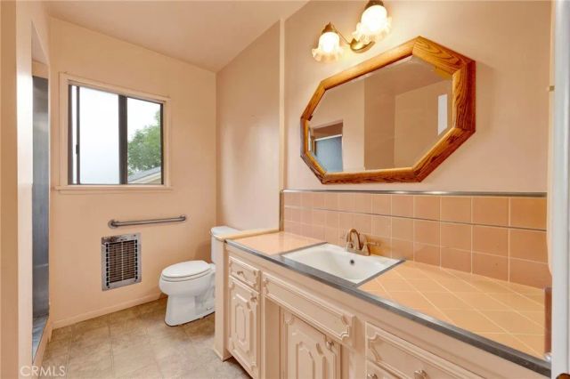 633 Groton Drive, Burbank, CA 91504