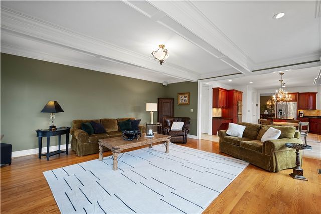 7031 Pinehurst, Collier Twp, PA 15142