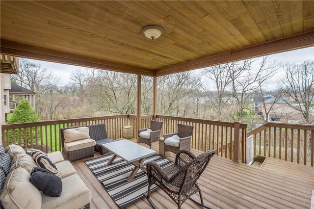 7031 Pinehurst, Collier Twp, PA 15142