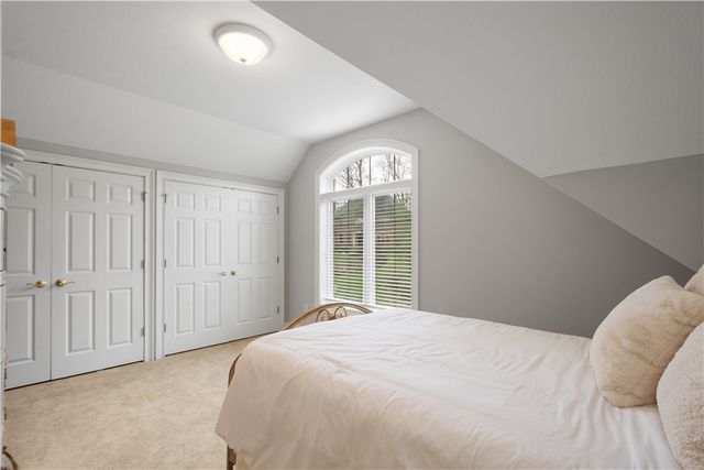 7031 Pinehurst, Collier Twp, PA 15142